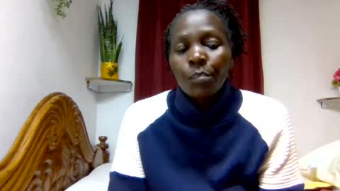 Snapshot of sandra_milly chatting on 06.24.26 sandra online show from 06.24.26