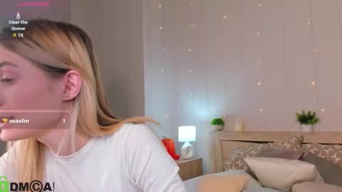 Snapshot of sandraa_anderson chatting on 11.20.25 sandraa_anderson online show from 11.20.25