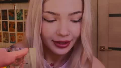 Snapshot of sandraboyl chatting on 05.19.26 Sandy online show from 05.19.26
