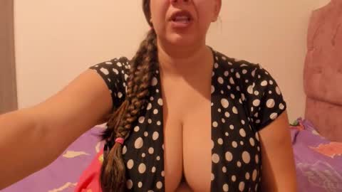 Snapshot of sandraclarkx69 chatting on 05.17.26 sandraclarkx69 online show from 05.17.26