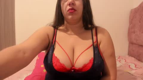 Snapshot of sandraclarkx69 chatting on 06.17.26 sandraclarkx69 online show from 06.17.26
