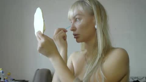 Sandra online show from 09.19.25