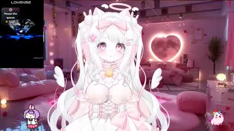 Snapshot of sandyluxury chatting on 09.15.25 Sandy online show from 09.15.25