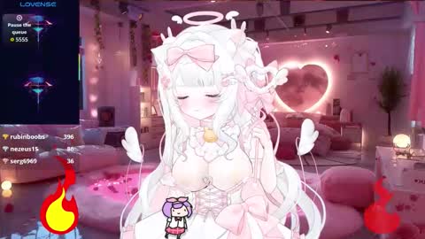 Snapshot of sandyluxury chatting on 09.21.25 Sandy online show from 09.21.25