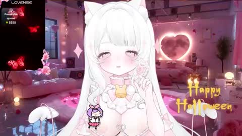 Snapshot of sandyluxury chatting on 10.24.25 Sandy online show from 10.24.25