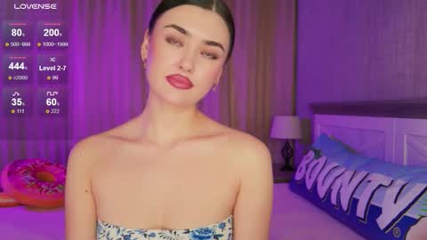 Sandy online show from 10.27.25