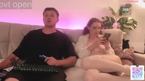 Snapshot of sansa_mur chatting on 07.29.26 Sansa and Alex online show from 07.29.26
