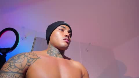 Snapshot of santi__ferrer chatting on 02.23.26 Santi Ferrer online show from 02.23.26