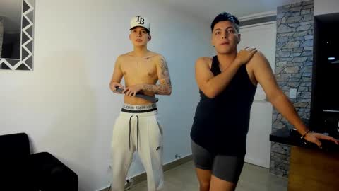 Santiago Henao online show from 12.01.24