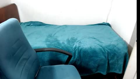 Snapshot of santi_ss chatting on 09.11.25 santi_ss online show from 09.11.25