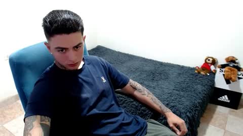 Snapshot of santi_ss chatting on 10.26.25 santi_ss online show from 10.26.25