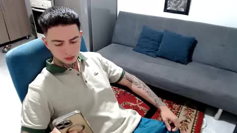 Snapshot of santi_ss chatting on 01.12.26 santi_ss online show from 01.12.26