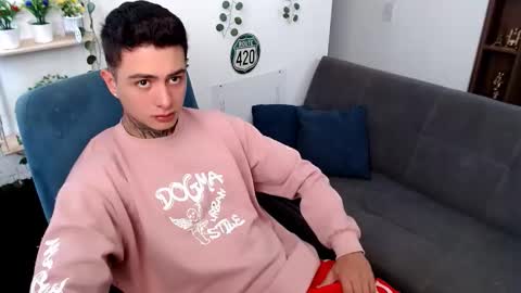 Snapshot of santi_ss chatting on 03.11.26 santi_ss online show from 03.11.26