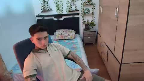 santi_ss online show from 07.10.26