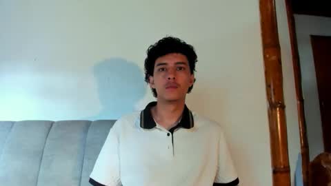 Snapshot of santi_twink19 chatting on 06.02.26 santi_twink19 online show from 06.02.26