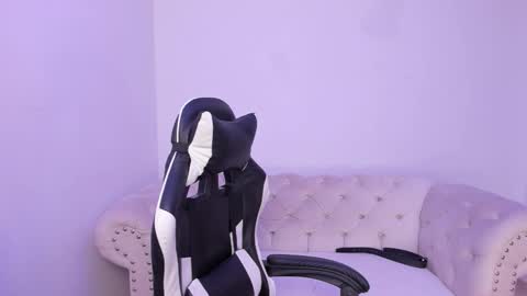 santiago_huntt online show from 11.22.25