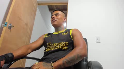 Snapshot of santiagogtx chatting on 01.19.25 Santiago online show from 01.19.25