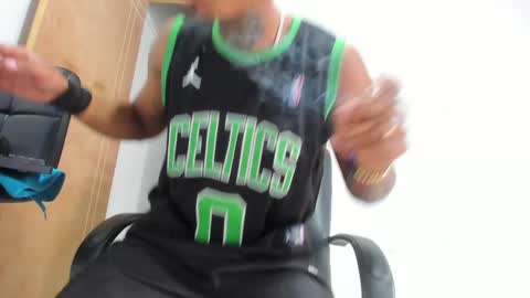 Snapshot of santiagogtx chatting on 01.24.25 Santiago online show from 01.24.25