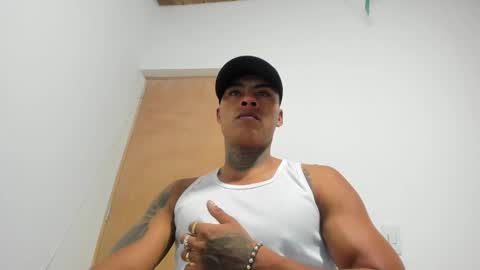 Snapshot of santiagogtx chatting on 09.14.25 Santiago online show from 09.14.25