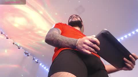 Santiago Hincapiie online show from 03.24.26