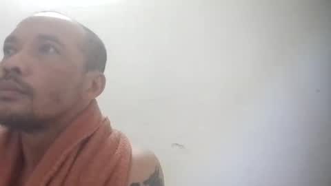 Snapshot of santichai561323 chatting on 11.10.25 santichai561323 online show from 11.10.25