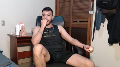 santiexxx online show from 12.14.25