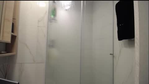 Snapshot of santii_rose chatting on 01.13.26 Santii online show from 01.13.26