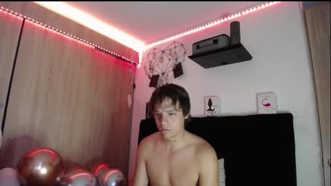 Snapshot of santii_rose chatting on 01.14.26 Santii online show from 01.14.26