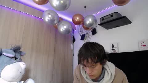 Snapshot of santii_rose chatting on 01.16.26 Santii online show from 01.16.26