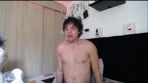 Snapshot of santii_rose chatting on 02.11.26 Santii online show from 02.11.26