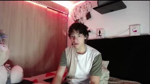 Snapshot of santii_rose chatting on 02.14.26 Santii online show from 02.14.26