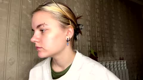 Snapshot of santinalabonne chatting on 06.29.26 Rina online show from 06.29.26