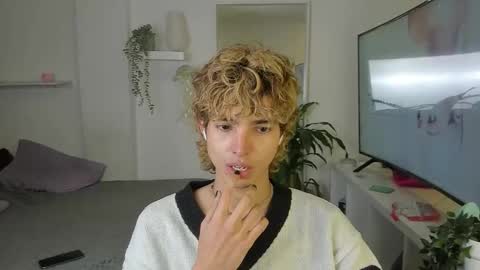 kitty online show from 10.20.25