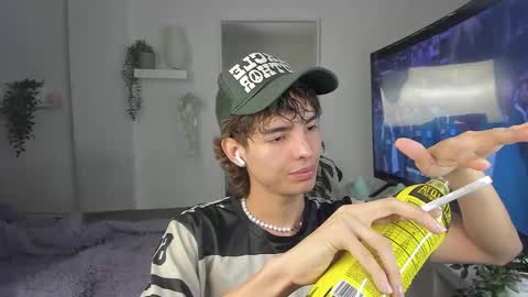 kitty online show from 12.03.25