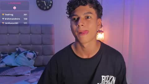 Snapshot of santy_stump chatting on 09.15.25 santy_stump online show from 09.15.25