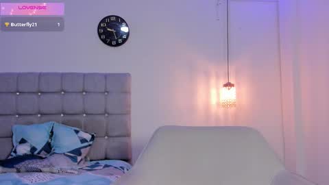 Snapshot of santy_stump chatting on 09.20.25 santy_stump online show from 09.20.25