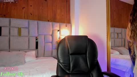 Saori  online show from 03.11.25