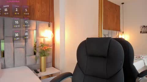 Saori  online show from 09.10.25