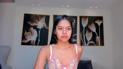 Snapshot of saphirajames chatting on 06.13.26 Saphira James online show from 06.13.26