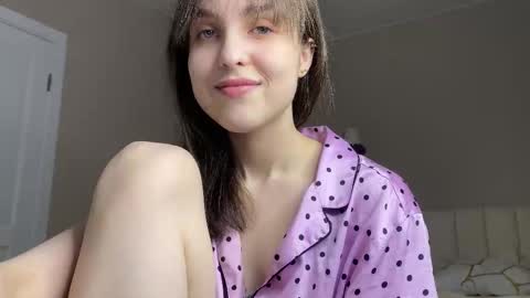 Snapshot of saphirree chatting on 02.10.26 Anny online show from 02.10.26