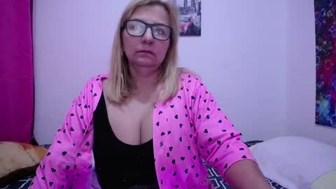 sara online show from 02.15.25