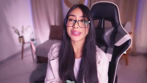 Sara  online show from 02.11.25