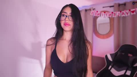 Sara  online show from 02.17.25