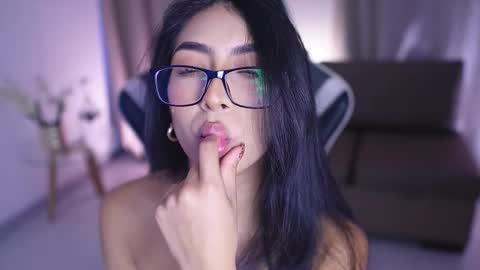 Sara  online show from 03.12.25