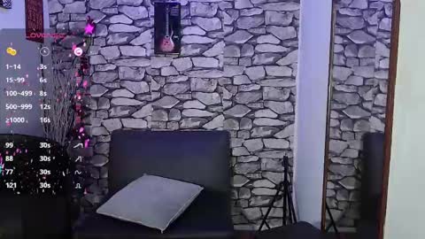 Snapshot of sara_alvarez_ chatting on 02.02.25 Sara online show from 02.02.25