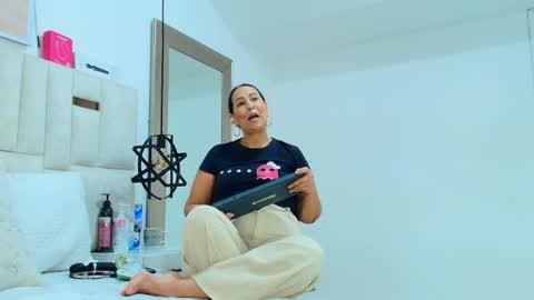 sara online show from 06.16.26