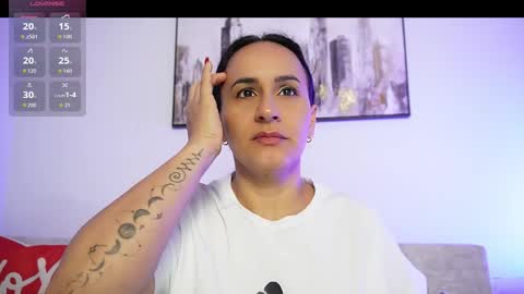 Snapshot of sara_charmy chatting on 10.22.25 online show from 10.22.25