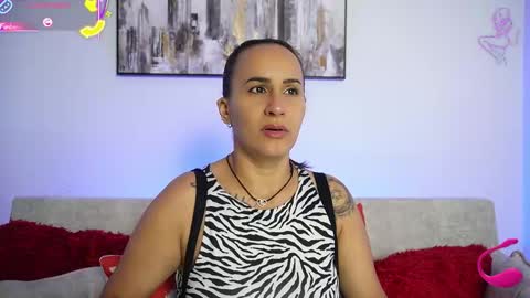 Snapshot of sara_charmy chatting on 11.13.25 online show from 11.13.25