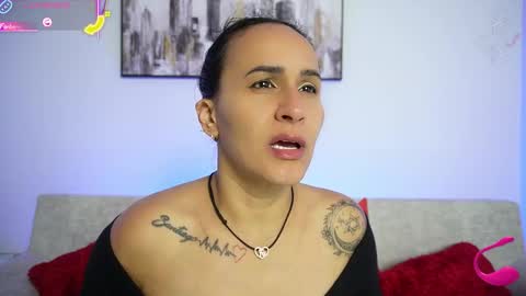 Snapshot of sara_charmy chatting on 11.16.25 online show from 11.16.25