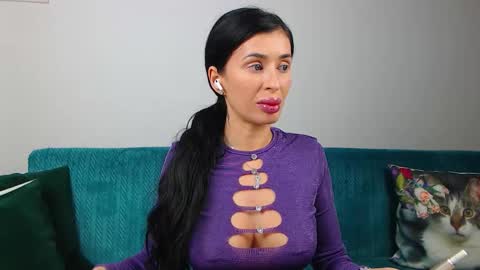 Snapshot of sara_daisy chatting on 02.13.26 Im Sara I am happy to be here online show from 02.13.26